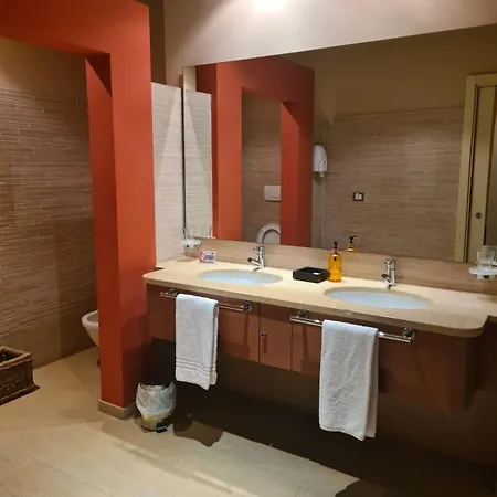 Stella Charming & Luxury